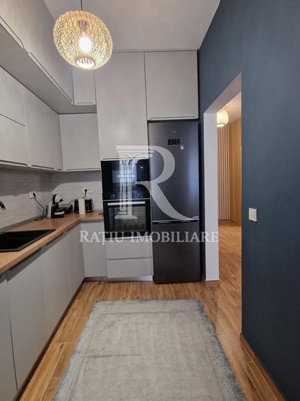 Apartament cu 3 camere decomandat, mobilat în Nufărul