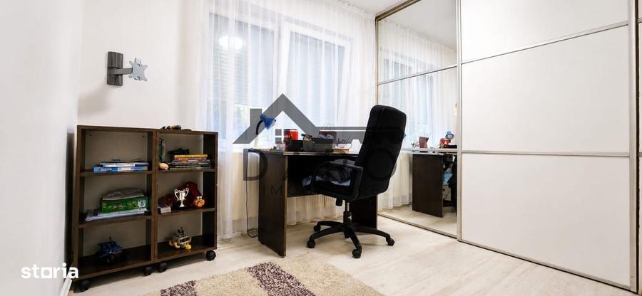 Apartament cu 3 camere decomandat în Tudor