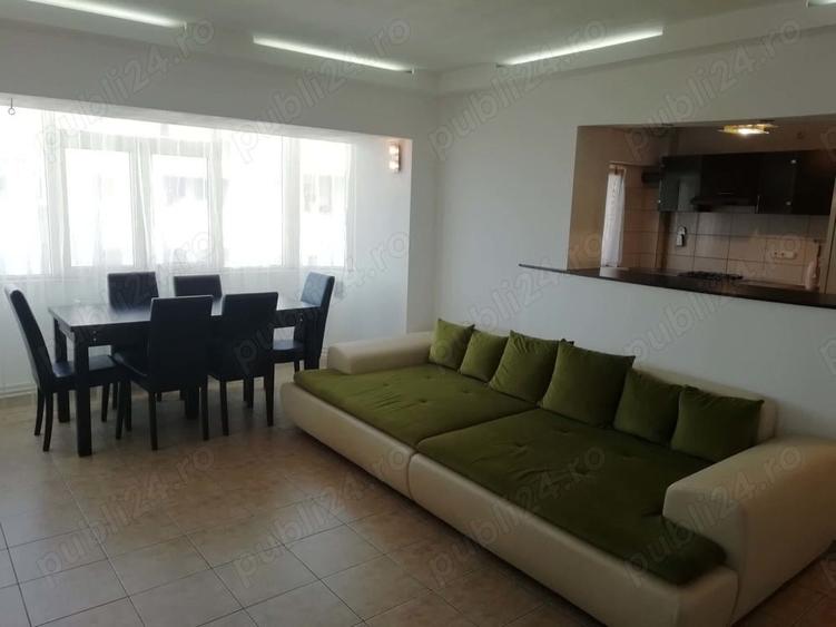 Apartament cu 3 camere decomandat, mobilat în Turnișor