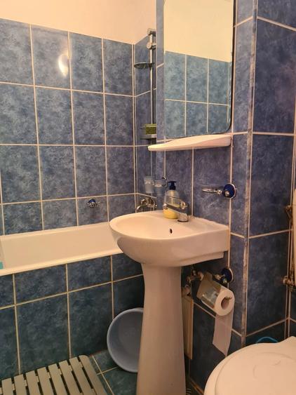 Apartament cu 2 camere decomandat în Piața Centrală
