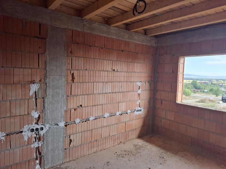 Duplex cu 4 camere cu Canalizare în Arhitecților - Calea Cisnădiei