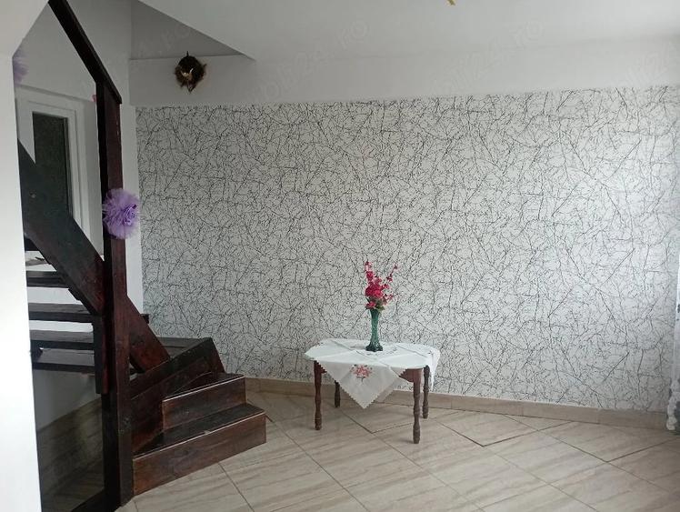 Casă cu 4 camere cu Teren 700 Mp în Central