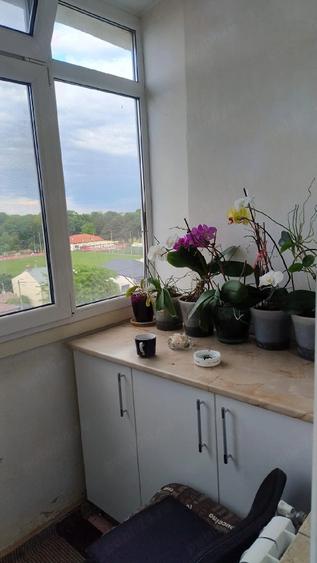 Apartament cu 3 camere semidecomandat în Mărășești