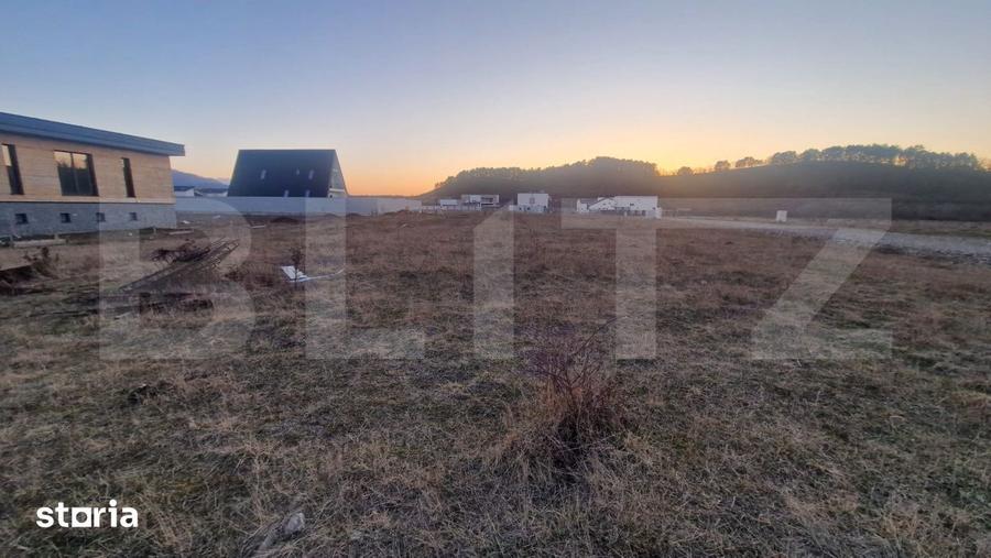 Teren de 760 mp, în Sânpetru