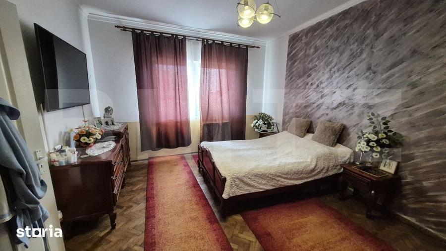 Casa 4 dormitoare, 220 mp, teren 500 mp, zona Titulescu - 9