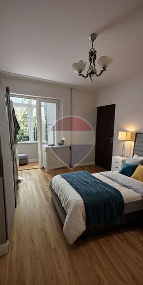 Apartament cu 3 camere decomandat în Nord-Est