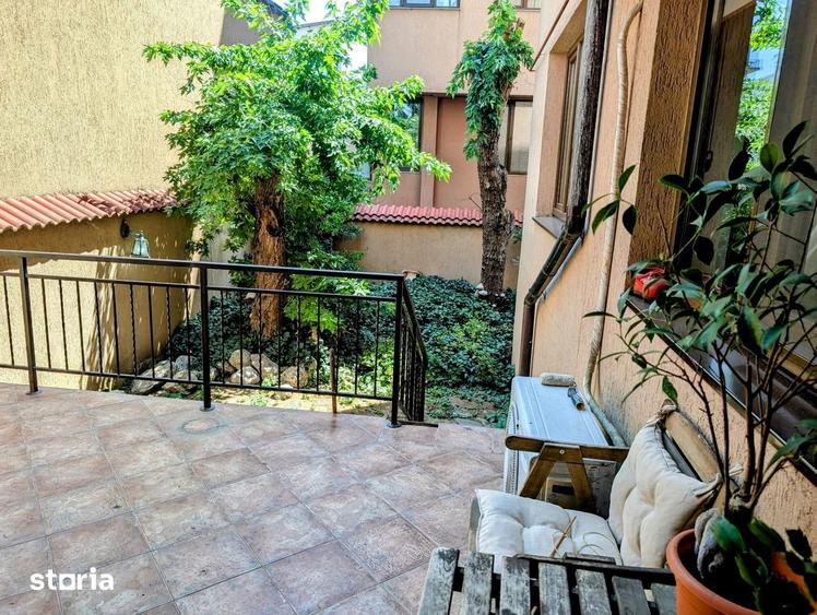 Apartament cu 3 camere decomandat în Dămăroaia