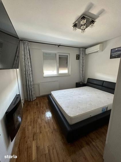 Apartament cu 2 camere decomandat în Titan