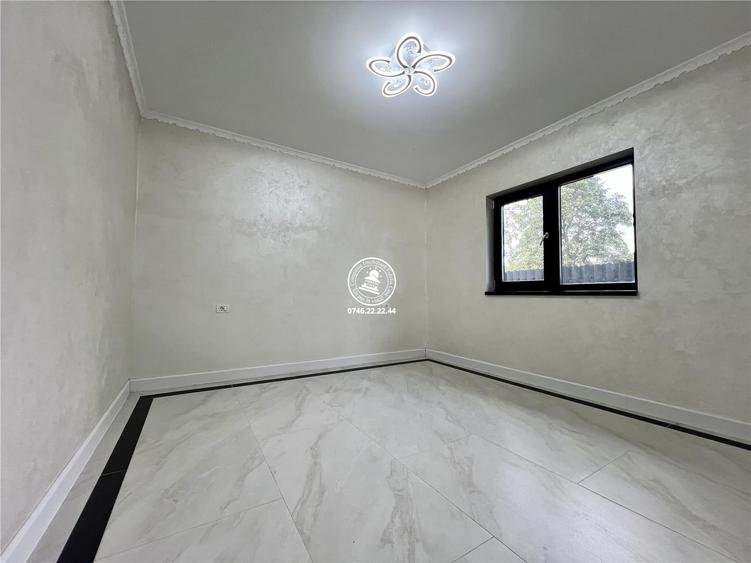 Casă cu 4 camere decomandat cu Teren 200 Mp în Lunca Cetățuii