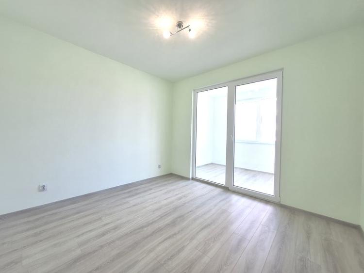 Apartament cu 3 camere, 86 mp, parcare, zona BMW - 8