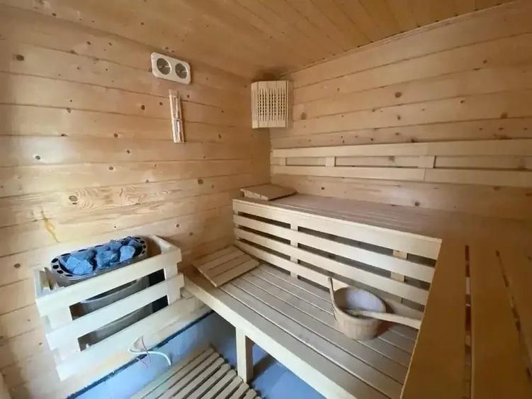 Casă cu Teren 1790 Mp în Corbeanca
