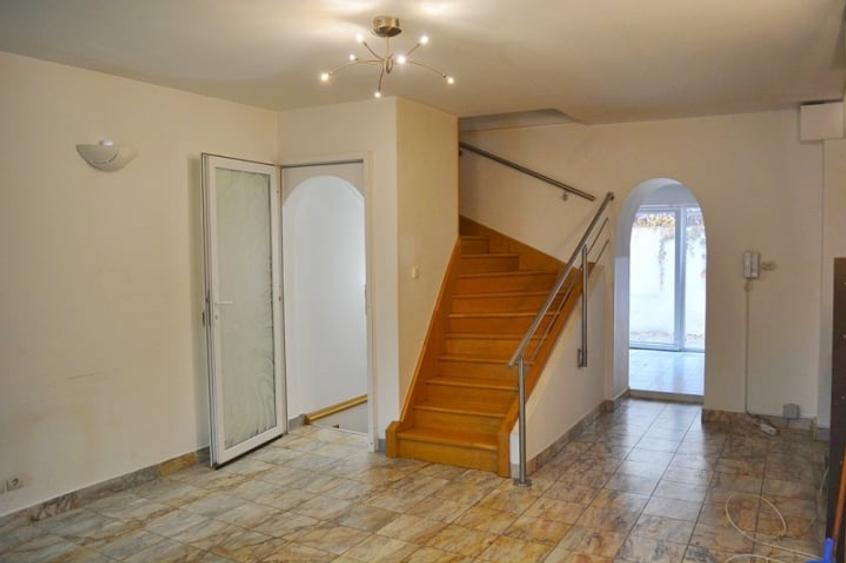 Casă cu 4 camere cu Teren 60 Mp în Unirii
