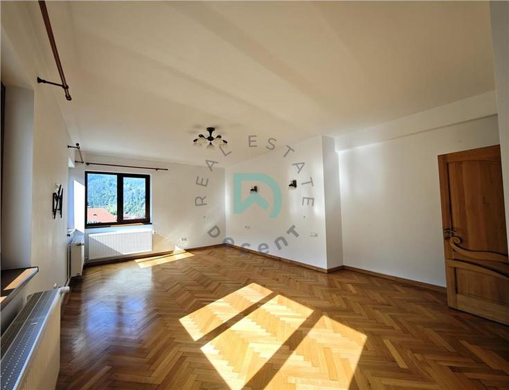 Apartament cu 3 camere decomandat în Centrul Istoric