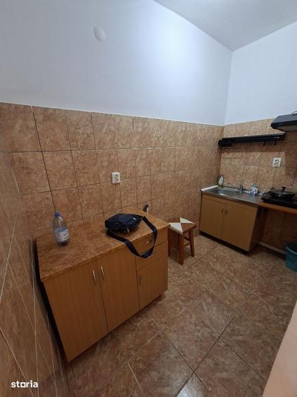 Garsonieră decomandată în Podu Roș