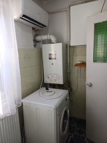 Garsonieră decomandată în Central