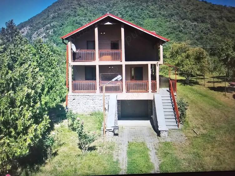 Vand casa vacanta la munte zona Herculane 165 000 - 4