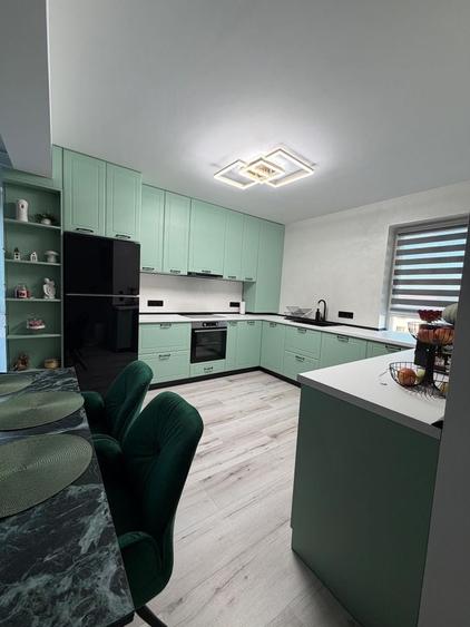 Apartament cu 3 camere decomandat în Șelimbăr
