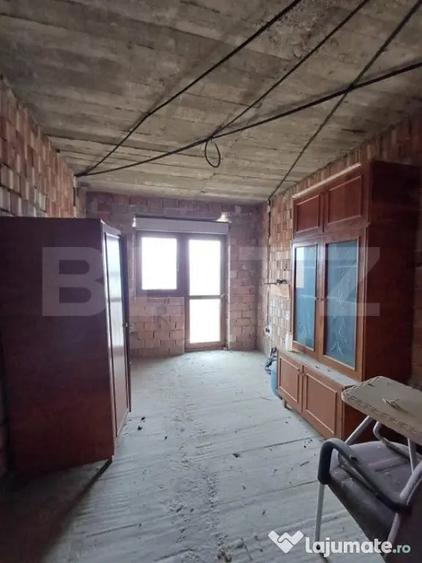 Casă cu 1 camere cu Teren 1800 Mp în Câmpia Turzii