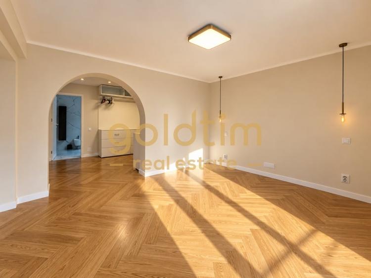 Duplex cu 4 camere cu Canalizare în Iancu Nicolae