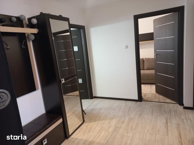 Apartament cu 3 camere în 1 Mai