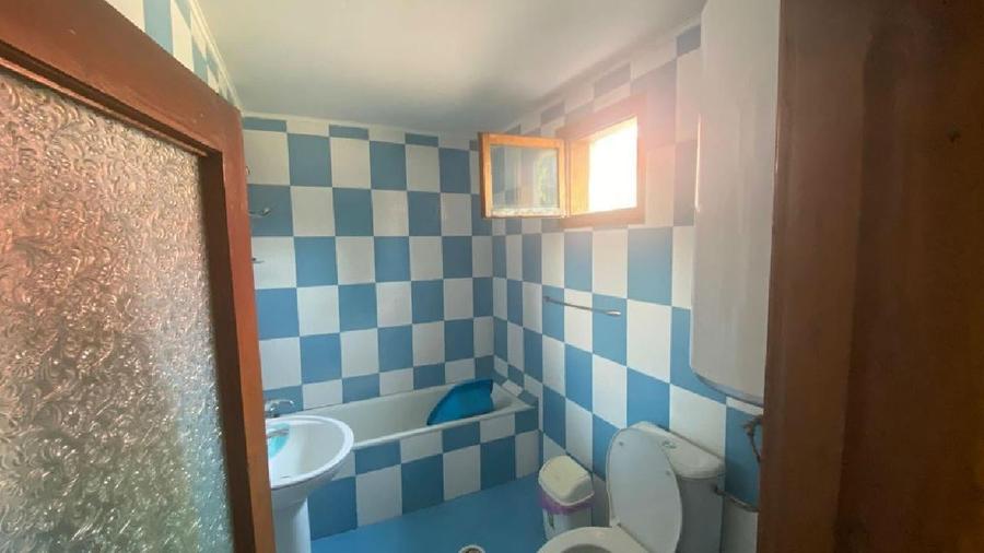 Casă individuală cu 4 camere cu Teren 400 Mp în Moroeni