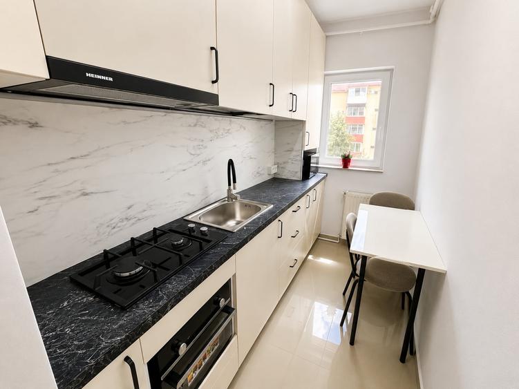 Apartament cu 3 camere semidecomandat, mobilat în Șagului