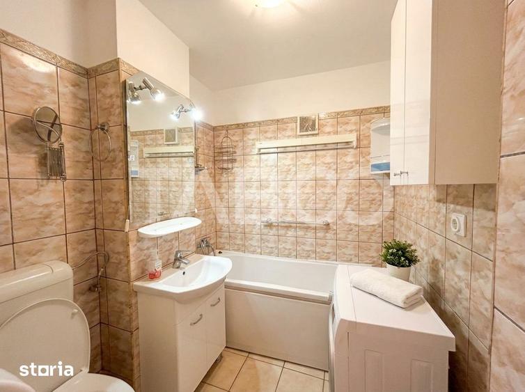 Apartament cu 3 camere decomandat, mobilat în Valea Aurie