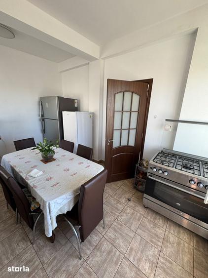 Casă cu 4 camere cu Teren 270 Mp în Central