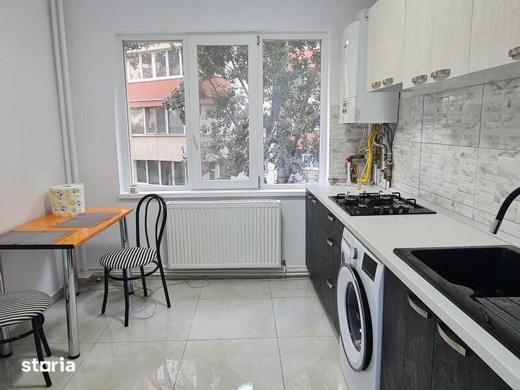 Apartament cu 3 camere în Pantelimon