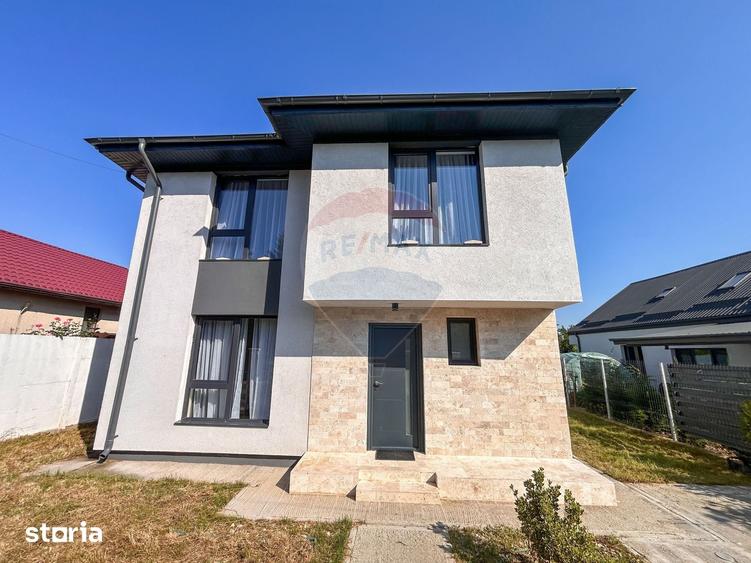 Casă cu 4 camere cu Teren 336 Mp în Corbeanca