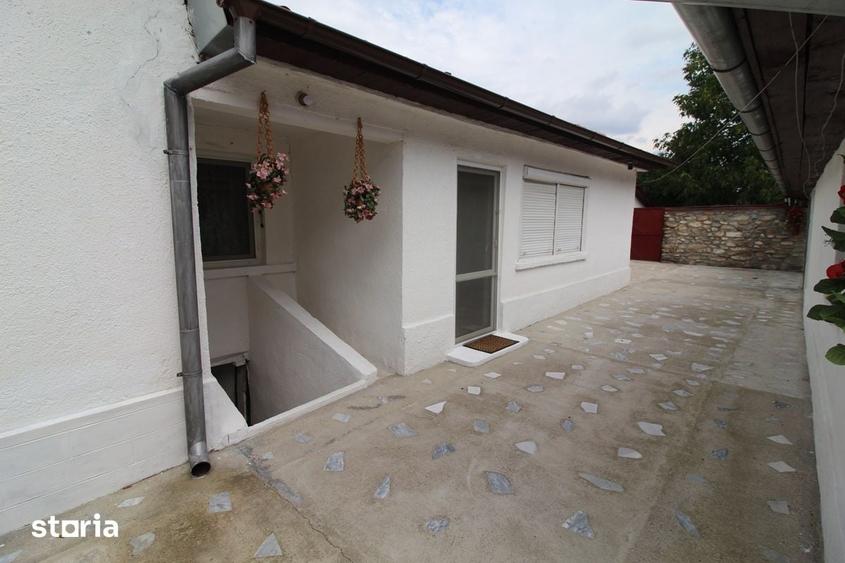 Casă cu 5 camere cu Teren 835 Mp în Central
