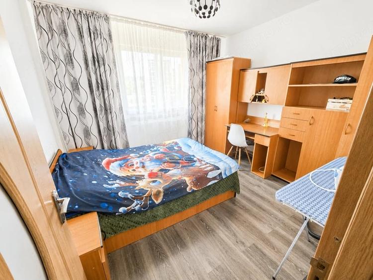 Apartament Nord, etaj intermediar, decomandat, renovat - 3
