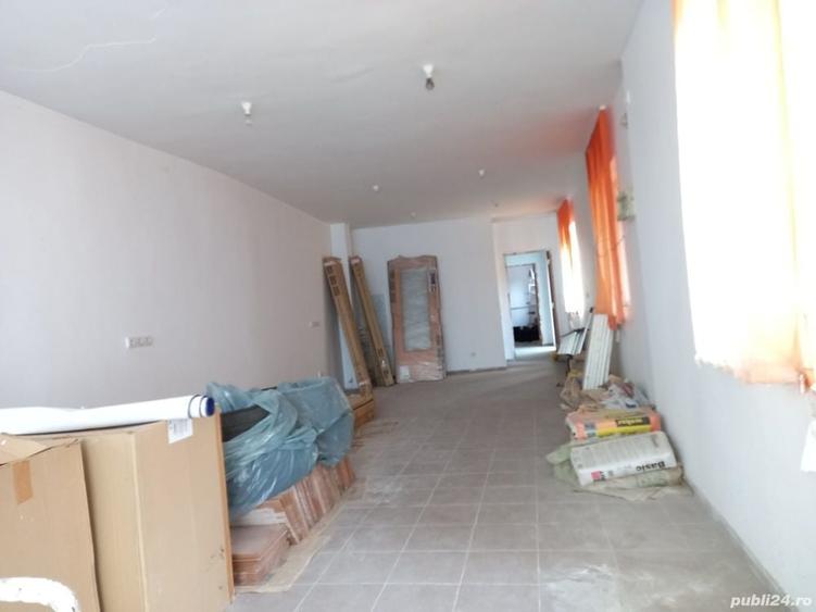 Casă cu 6 camere cu Teren 300 Mp în Central