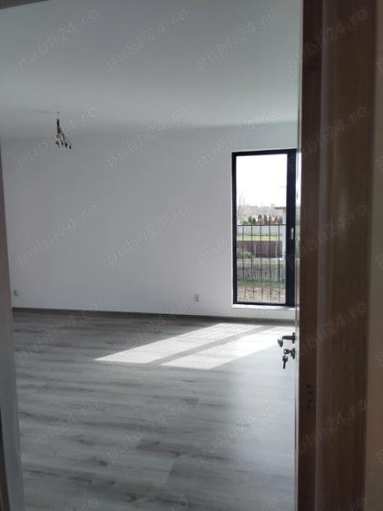 Casă cu 5 camere în Central