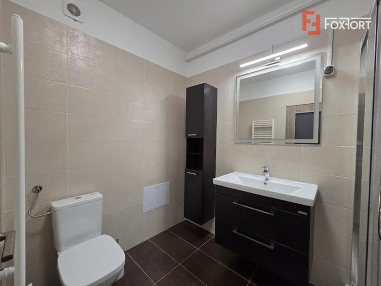 Apartament cu 2 camere semidecomandat, mobilat în Romanilor