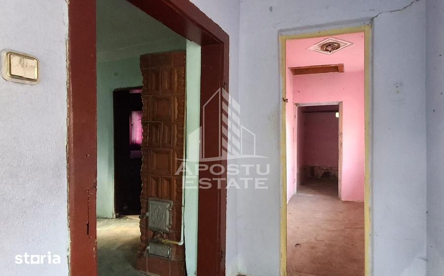 Casă cu 2 camere cu Teren 360 Mp în Micălaca