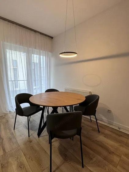 Apartament cu 2 camere semidecomandat în Torontalului