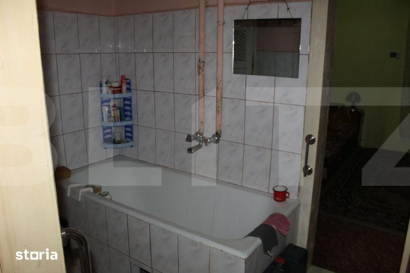 Casă cu 4 camere cu Teren 1500 Mp în Central