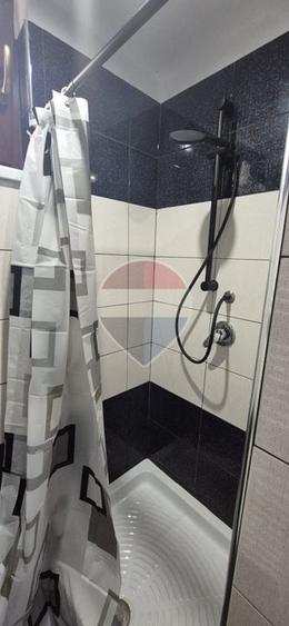 Garsonieră decomandată, mobilată în Central