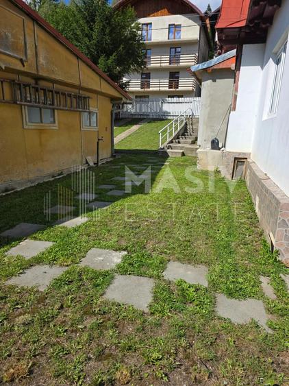 Casă individuală cu 3 camere cu Canalizare în Central