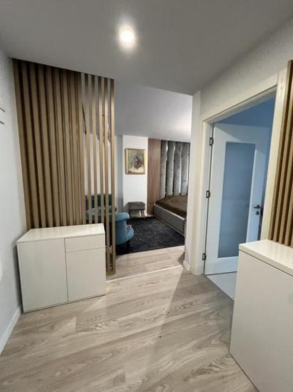 Apartament cu 2 camere decomandat, mobilat în Carrefour