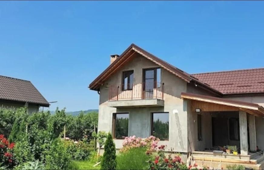 Casă cu 3 camere în Merei