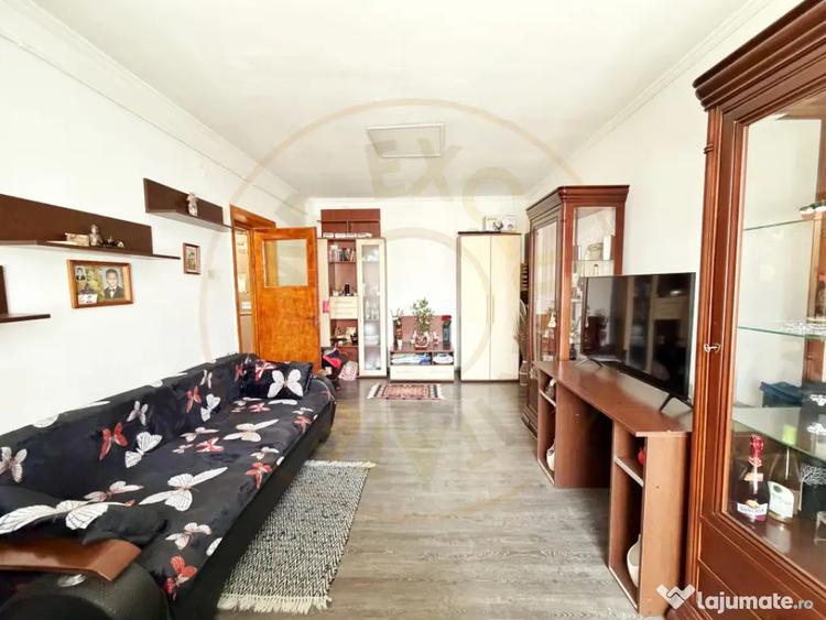 Apartament 2 camere semidecomandat/nemobilat - zona Fratii G - 15