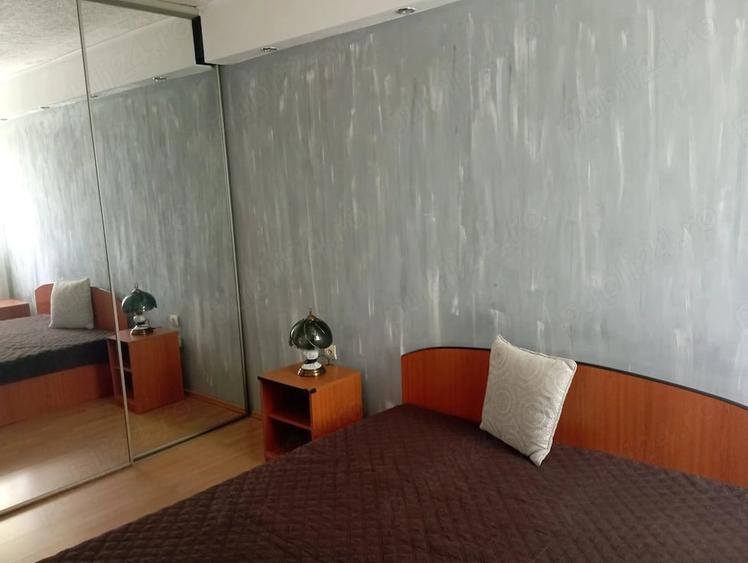 Apartament cu 2 camere semidecomandat în Gojdu
