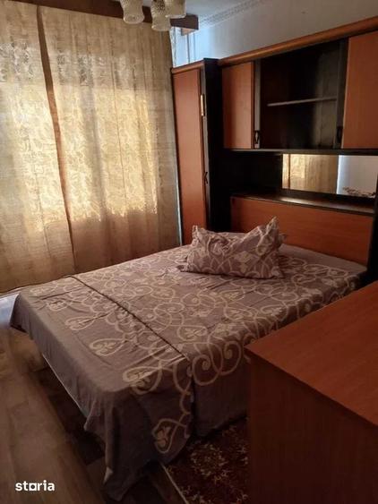 Apartament cu 3 camere semidecomandat în Tudor Vladimirescu