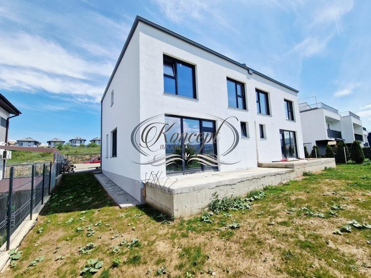 Duplex cu 4 camere cu Canalizare în Borhanci