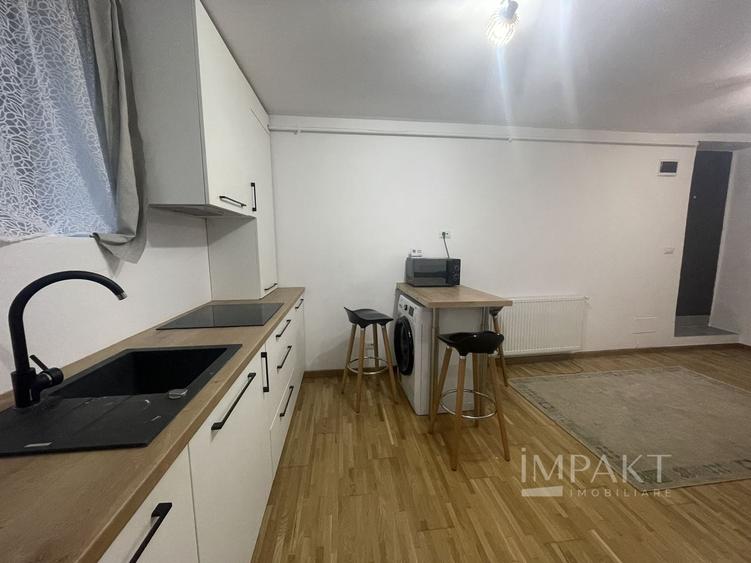 Apartament cu 3 camere semidecomandat, mobilat în Ultracentral