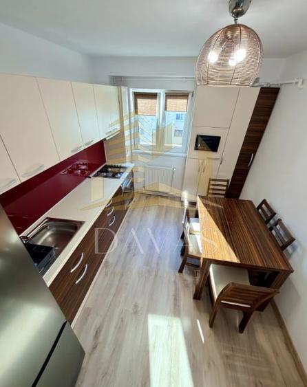 Apartament cu 3 camere decomandat, mobilat în Gheorgheni