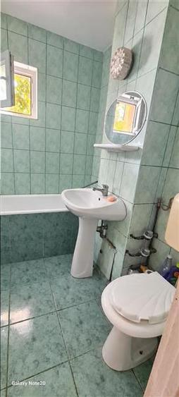 Apartament cu 3 camere decomandat, mobilat în Aurel Vlaicu