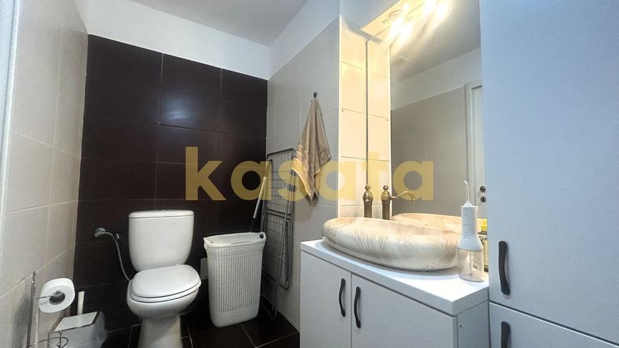 Apartament cu 3 camere semidecomandat, mobilat în Ostratu